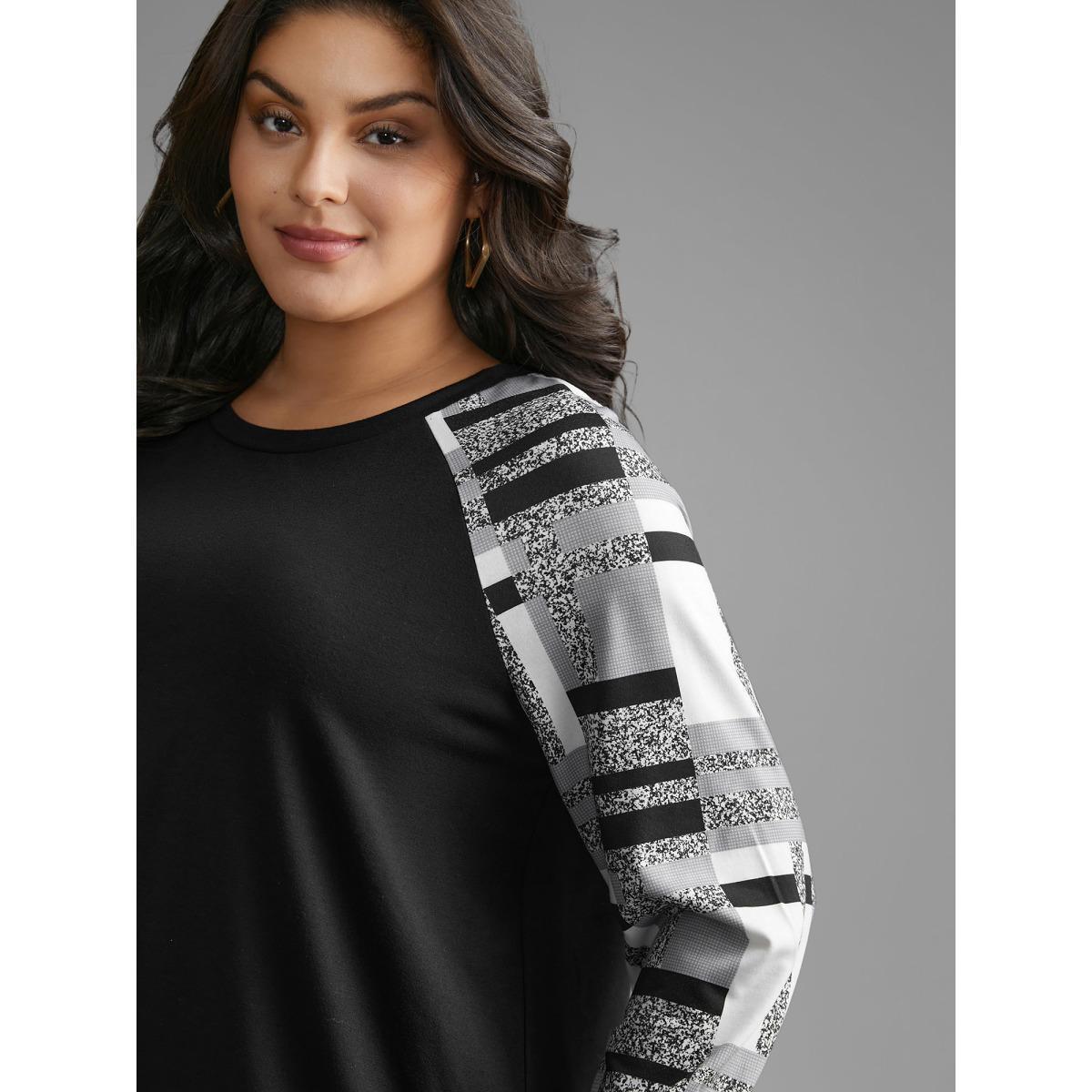 Plus Size Colorblock Contrast Raglan Sleeve Sweatshirt Women Black Casual Contrast Loose Round Neck Everyday Sweatshirts BloomChic 18-20/2X Product Image