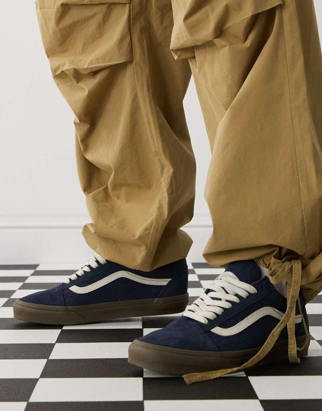 Vans Old Skool canvas sneakers in navy Product Image