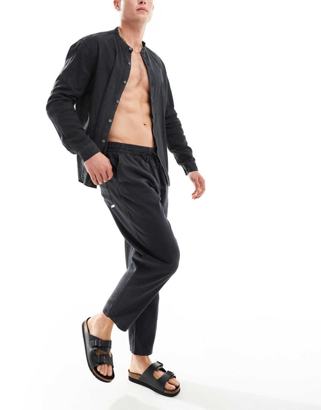 Pull&Bear linen mix wide leg pants in black Product Image