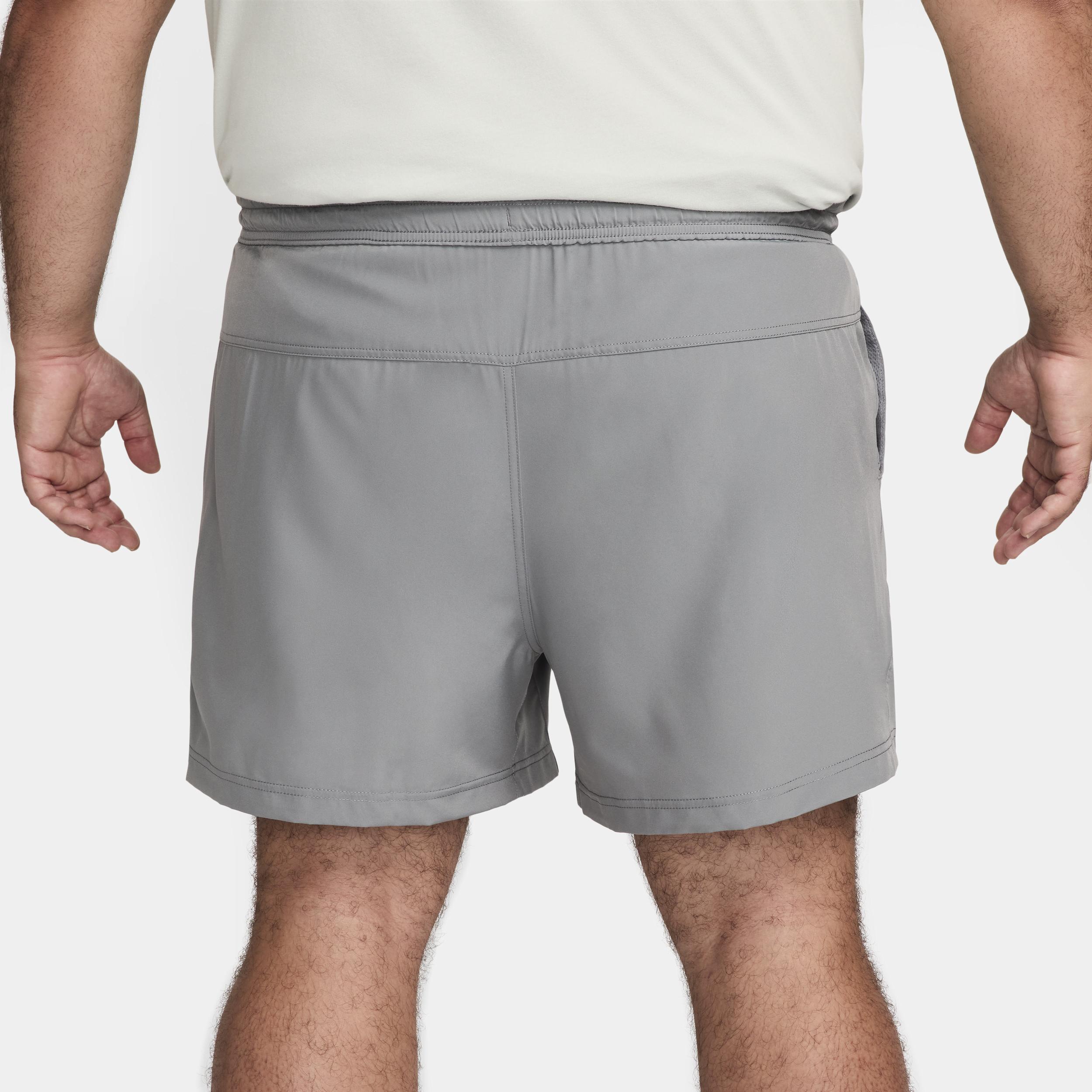 Nike Men's Form Dri-FIT 5" Unlined Versatile Shorts Product Image