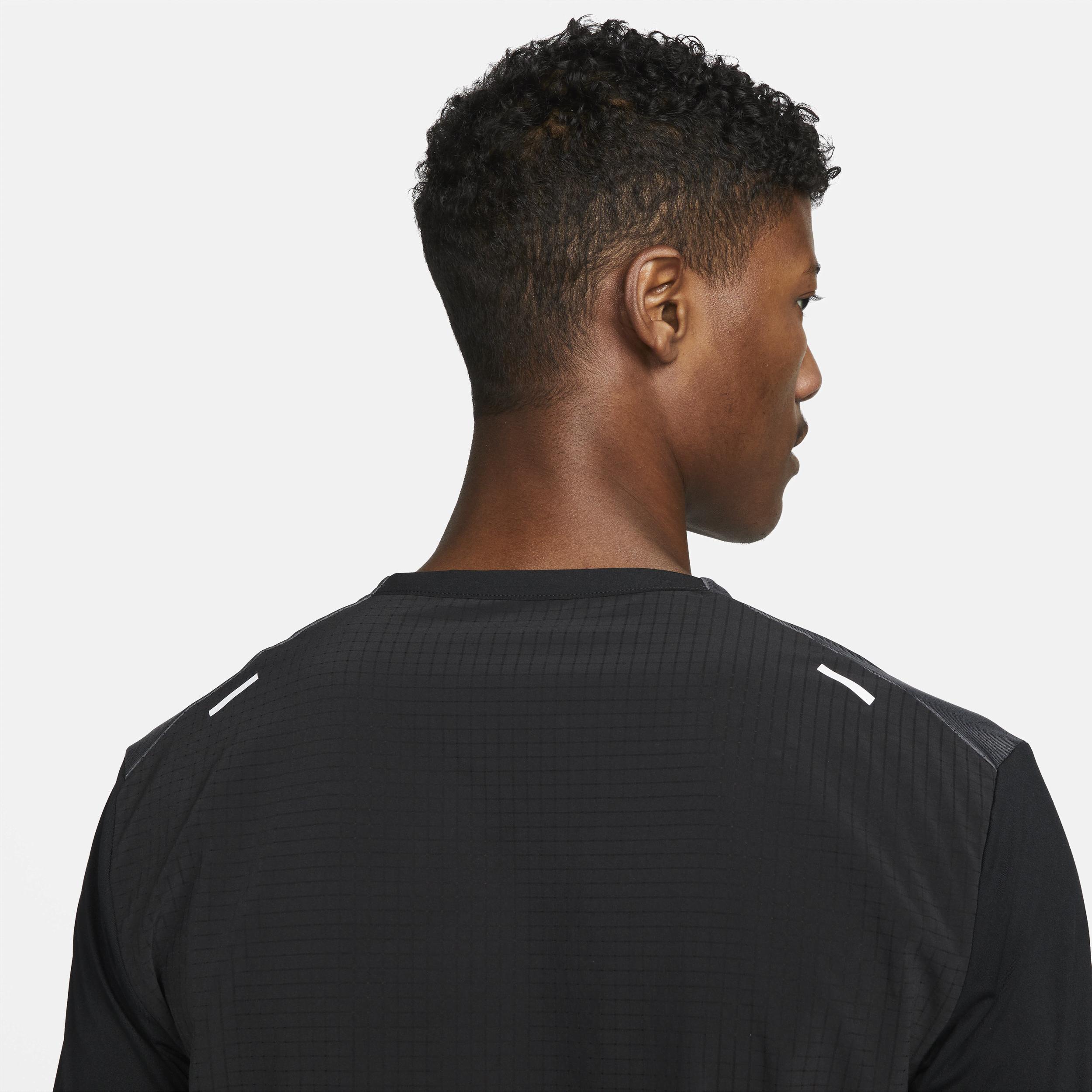 Nike Dri-FIT Rise 365 Men's Short-Sleeve Trail Running Top Product Image