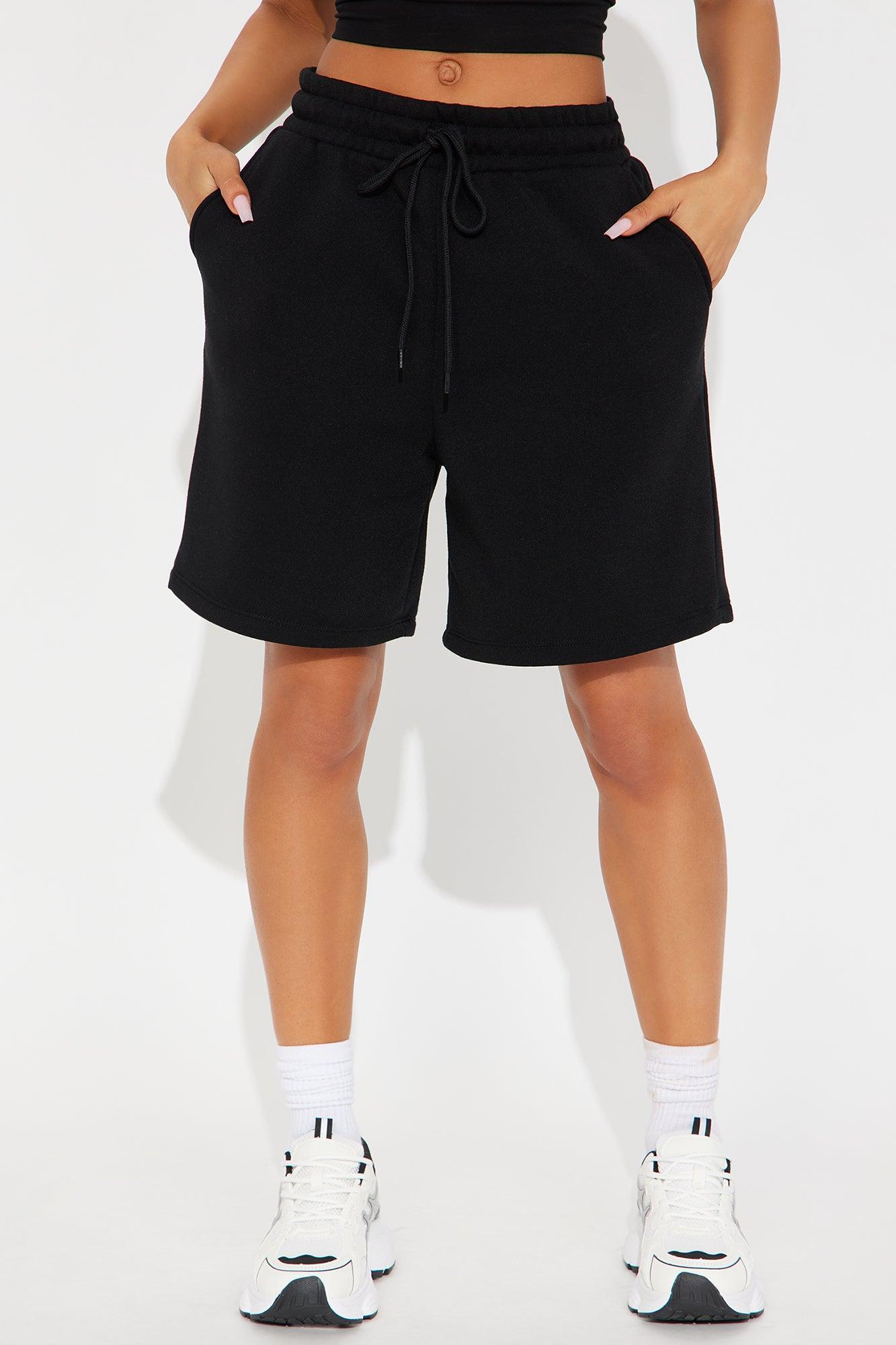 Candice Boyfriend Short - Black Product Image