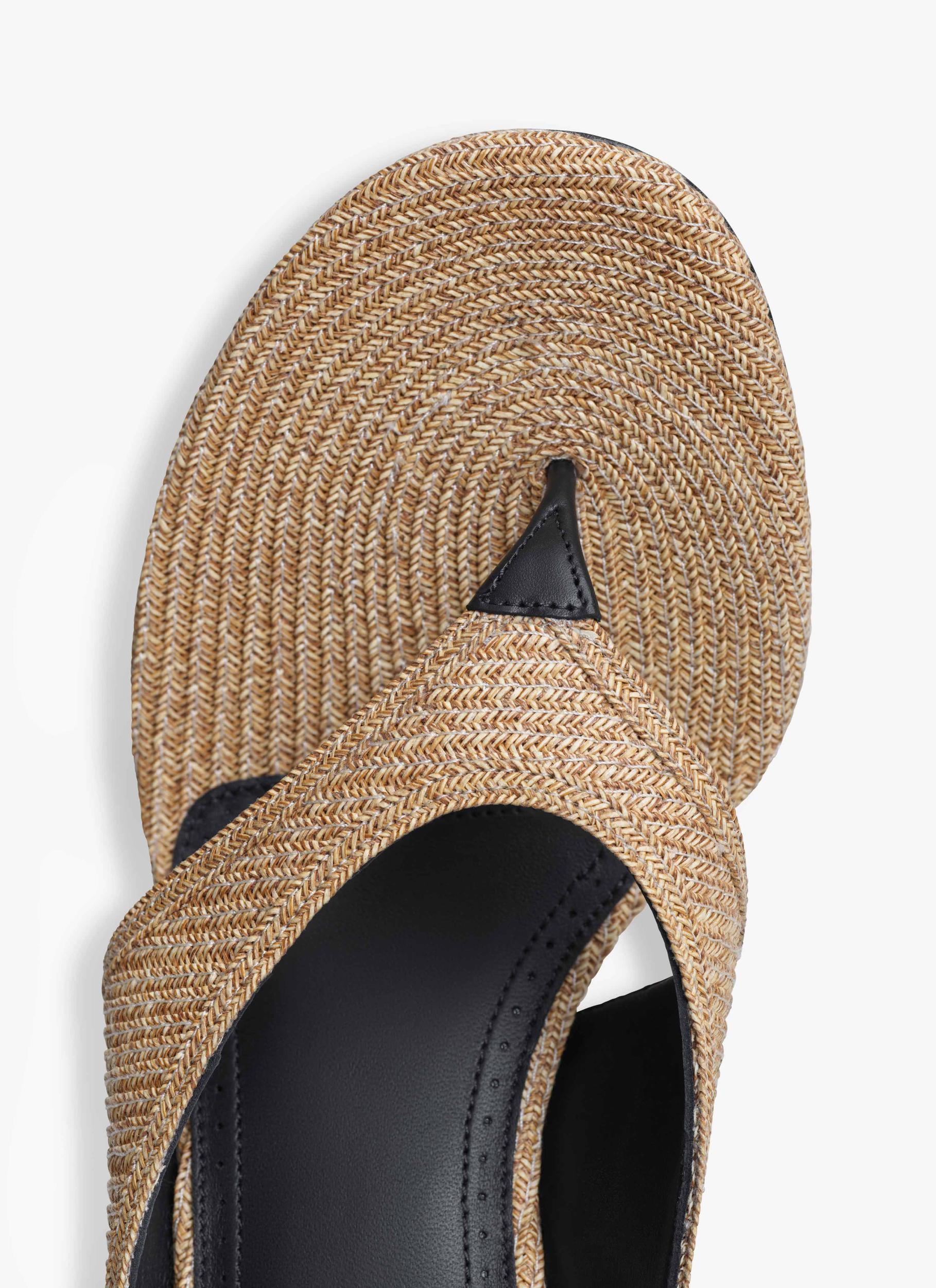 NATURAL CUBE THONG MULES IN PAPER STRAW Product Image