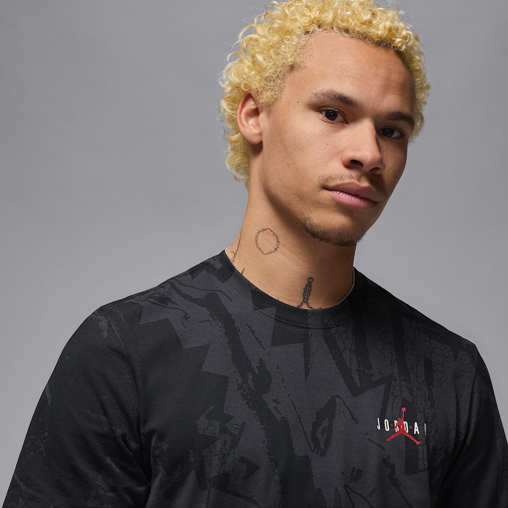 Men's Jordan Crew-Neck T-Shirt Product Image