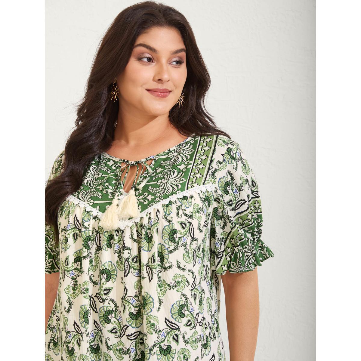 Plus Size Truegreen Boho Floral Print Neck Tassels Blouse Women Short sleeve Flat collar with V-notch Vacation Blouses BloomChic 18-20/2X Product Image