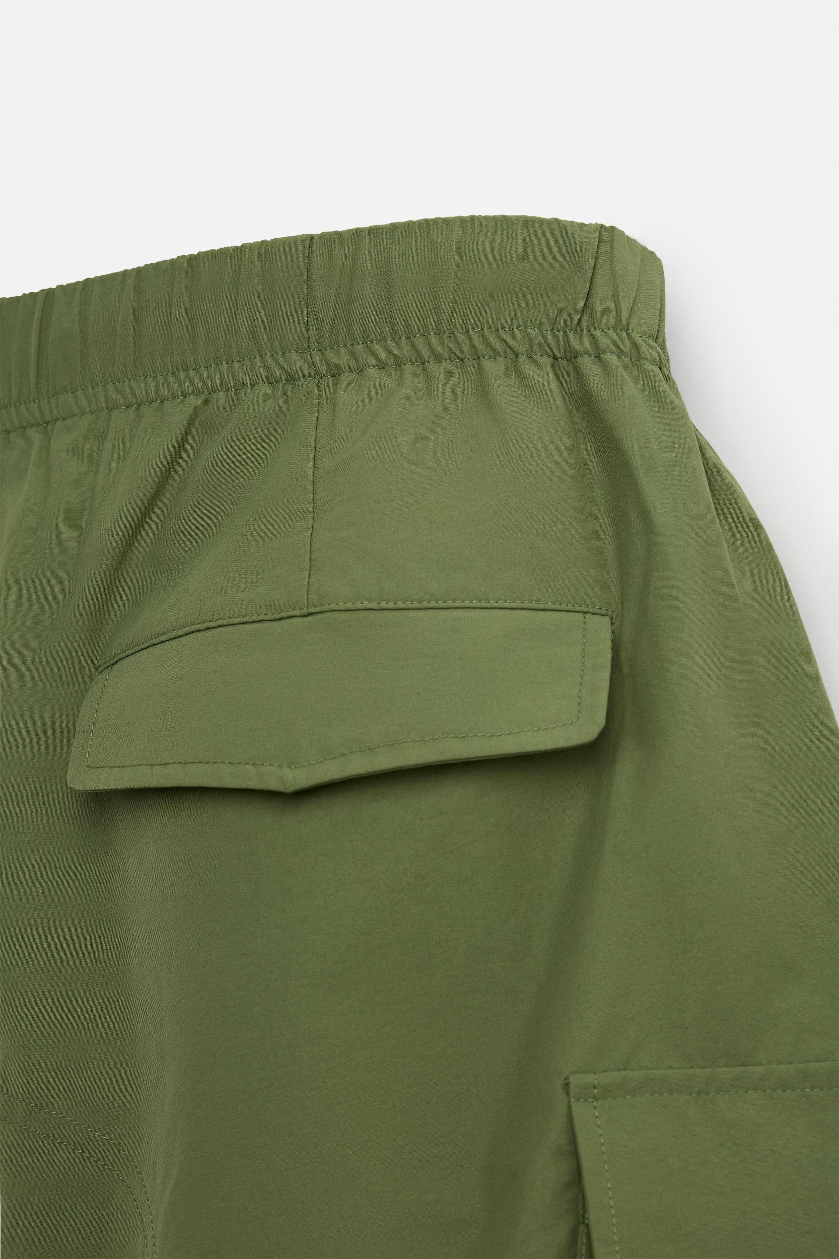 TECHNICAL CARGO SHORTS Product Image