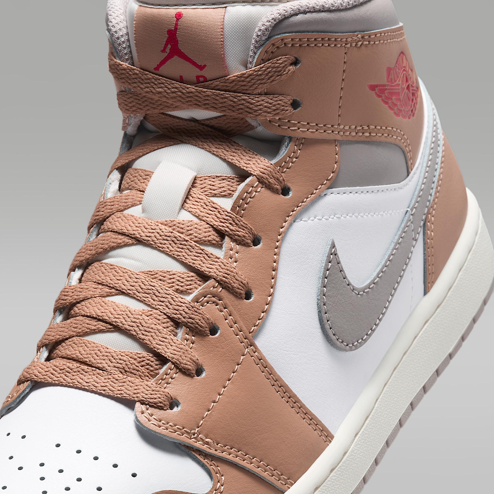Men's Air Jordan 1 Mid Shoes Product Image
