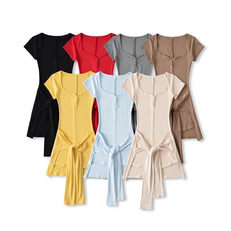 Set: Short-Sleeve V-Neck Plain Romper + Decorative Hem Product Image