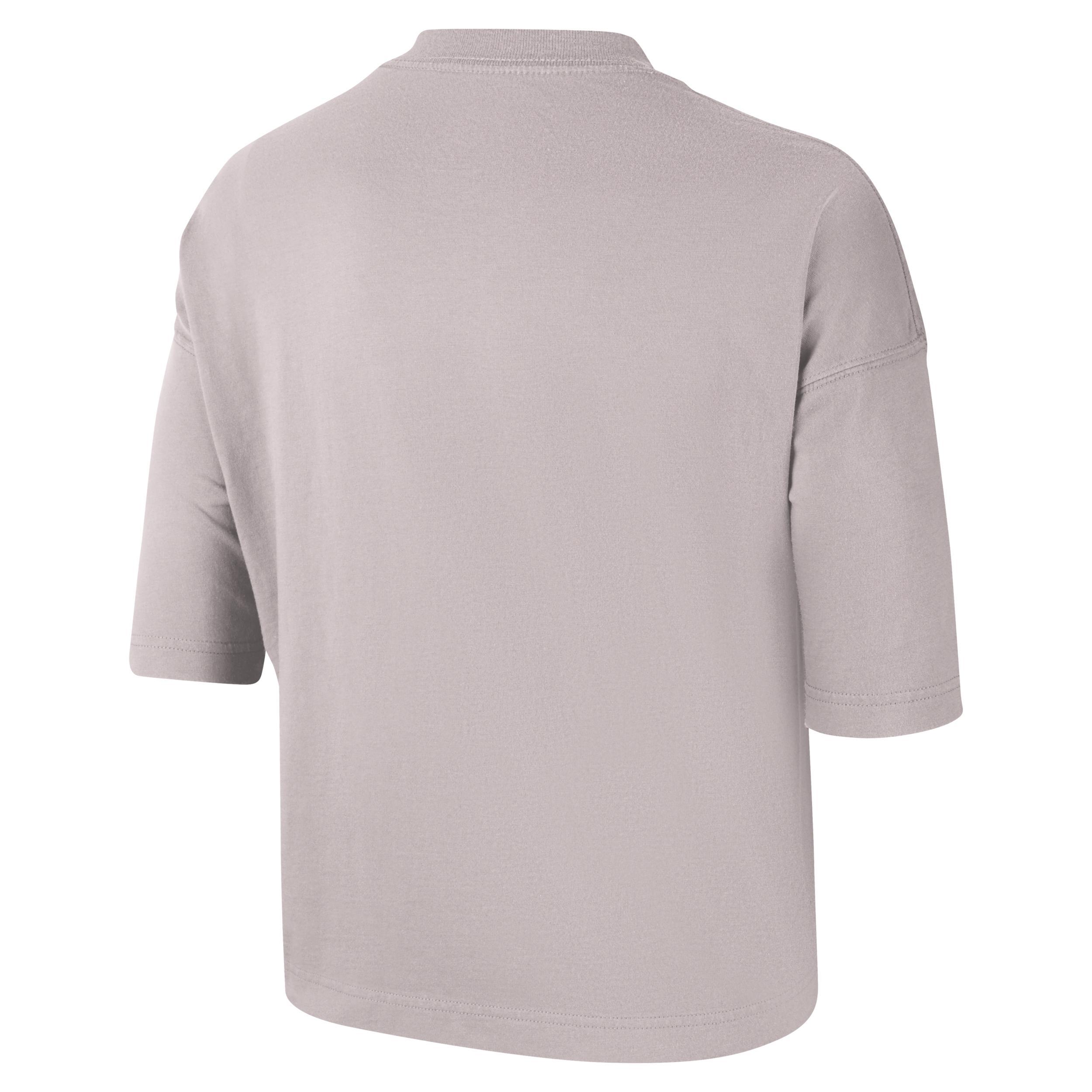 Los Angeles Lakers Courtside Essential Women's Nike NBA Boxy T-Shirt Product Image