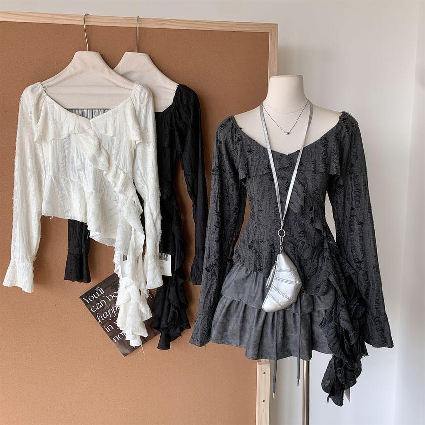 Long-Sleeve Scoop Neck Plain Ruffle Trim Asymmetrical Top Product Image