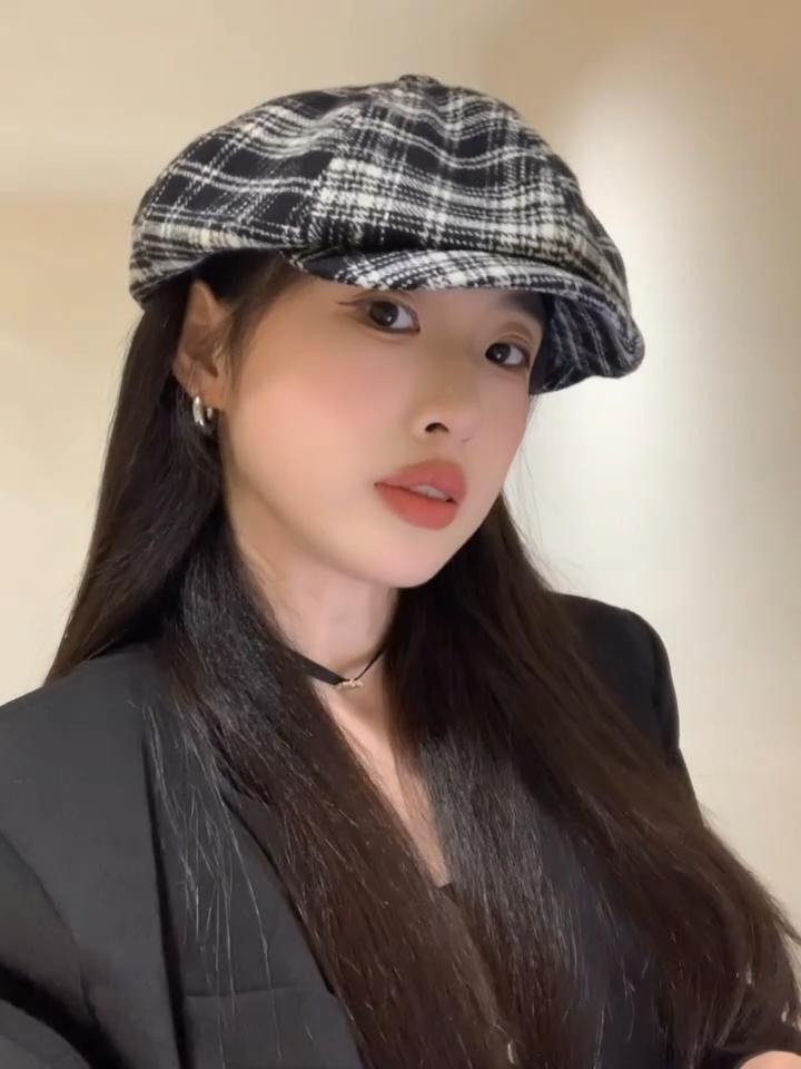 Plaid Newsboy Cap Product Image