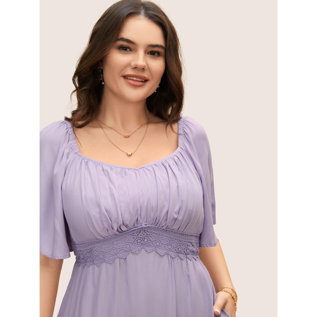 Plus Size Heart Neckline Lace Panel Gathered Split Front Dress Lilac Women Elegant Woven ribbon&lace trim Heart neckline Short sleeve Curvy BloomChic 18-20/2X Product Image