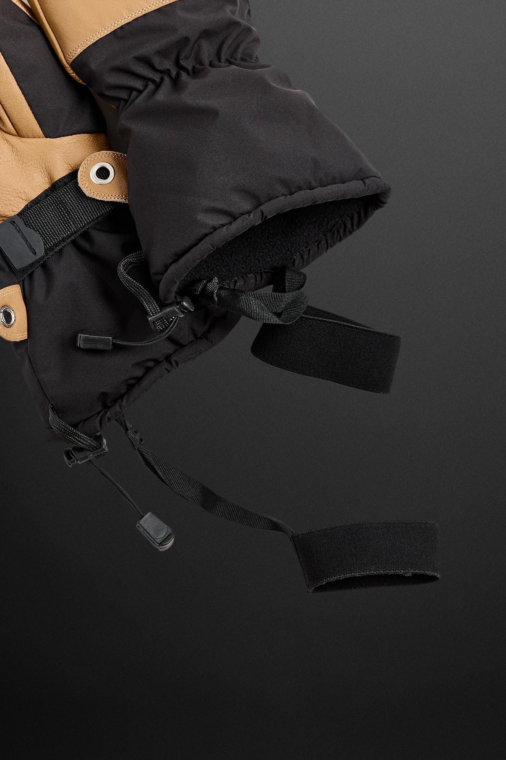 PADDED SKI MITTENS Product Image