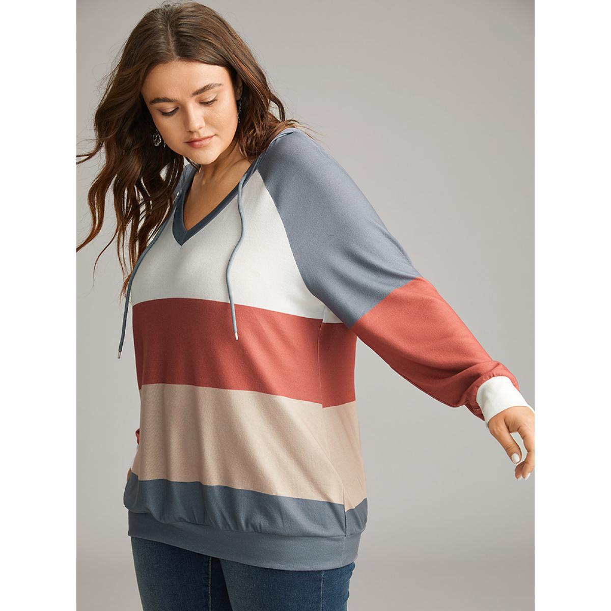 Plus Size Colorblock Contrast Hooded Drawstring Sweatshirt Women Multicolor Casual Contrast Hooded Dailywear Sweatshirts BloomChic 12/L Product Image