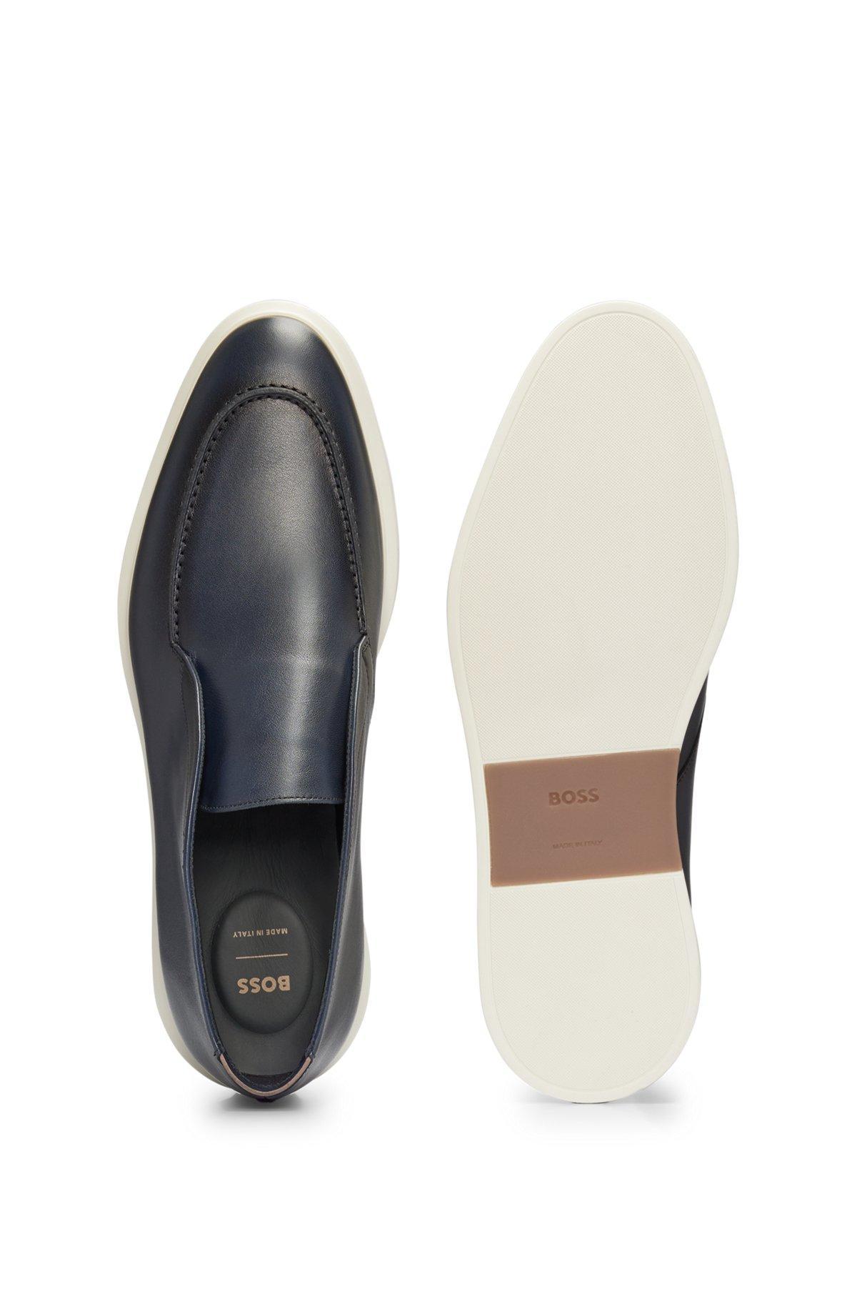 Italian-made slip-on desert boots in leather Product Image