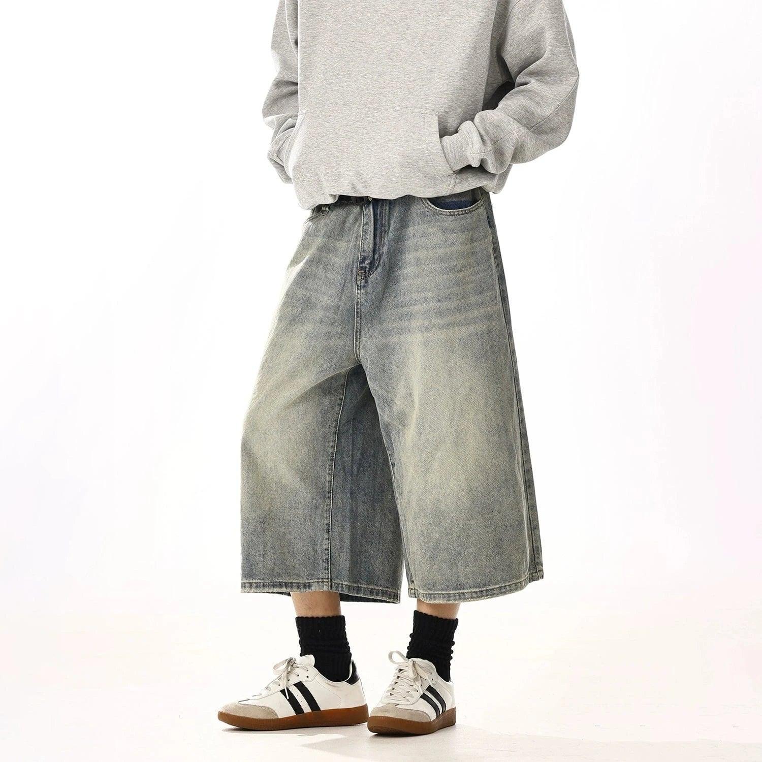 RT No. 13043 LONG DENIM SHORTS Product Image