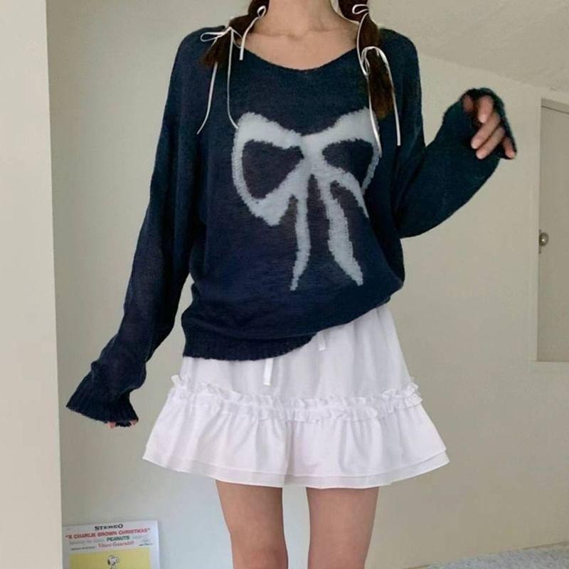 Long-Sleeve Round Neck Bow Print Sweater Product Image
