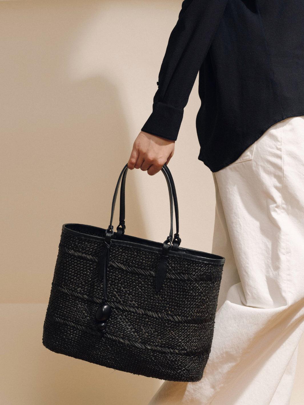The Large Tote Basket Product Image