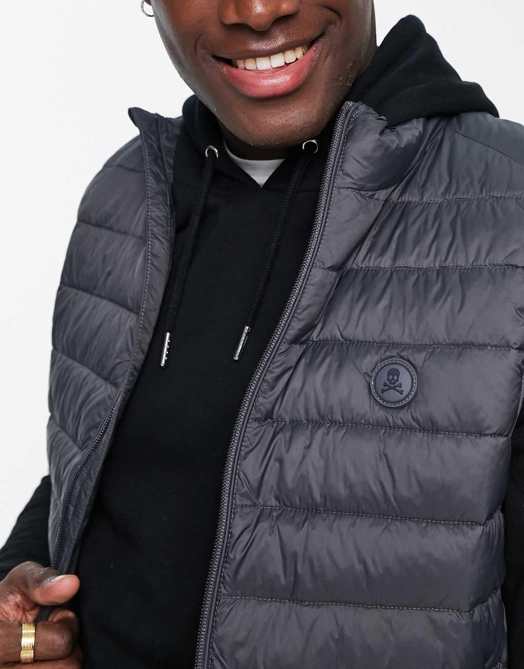 Scalpers Gstaad quilted vest in gray Product Image
