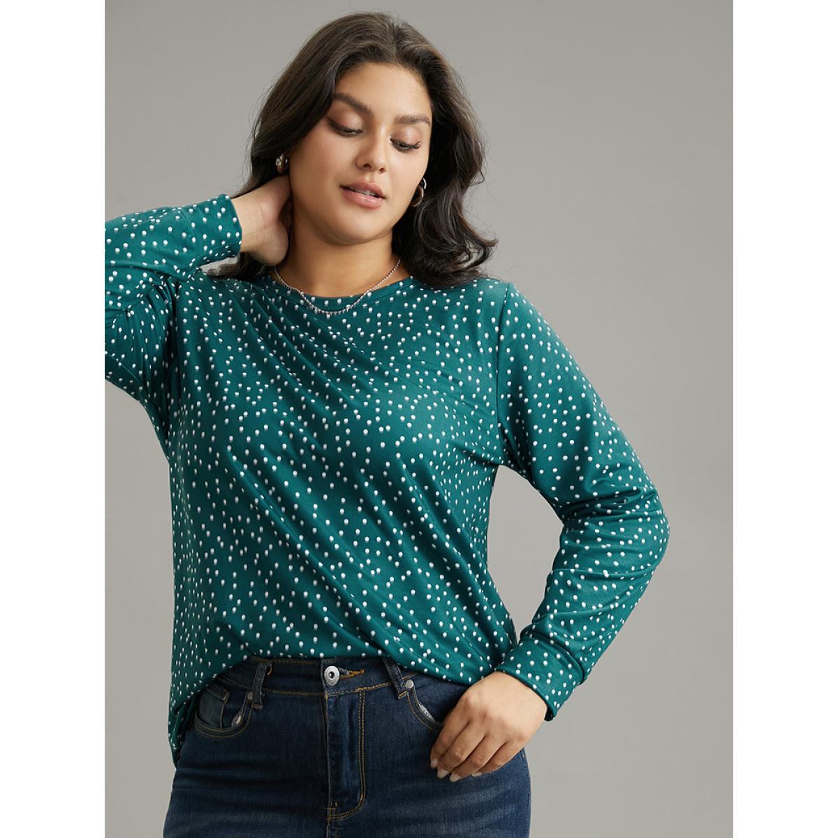 Plus Size Polka Dot Contrast Basic T-shirt Arctic Women Casual Printed Polka Dot Round Neck Dailywear T-shirts BloomChic 22-24/3X Product Image