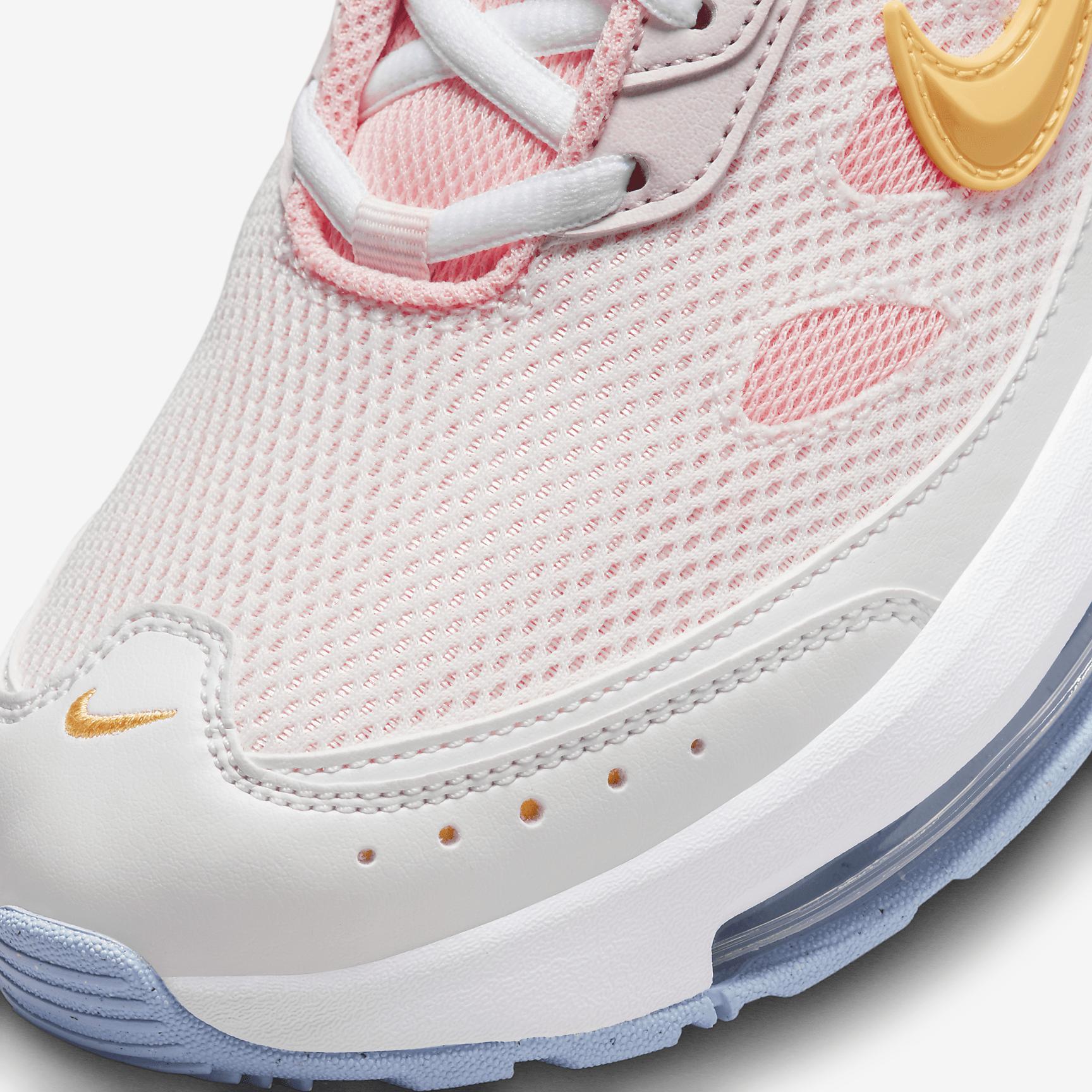 Nike Womens Air Max AP Shoes | CU4870-108 Product Image