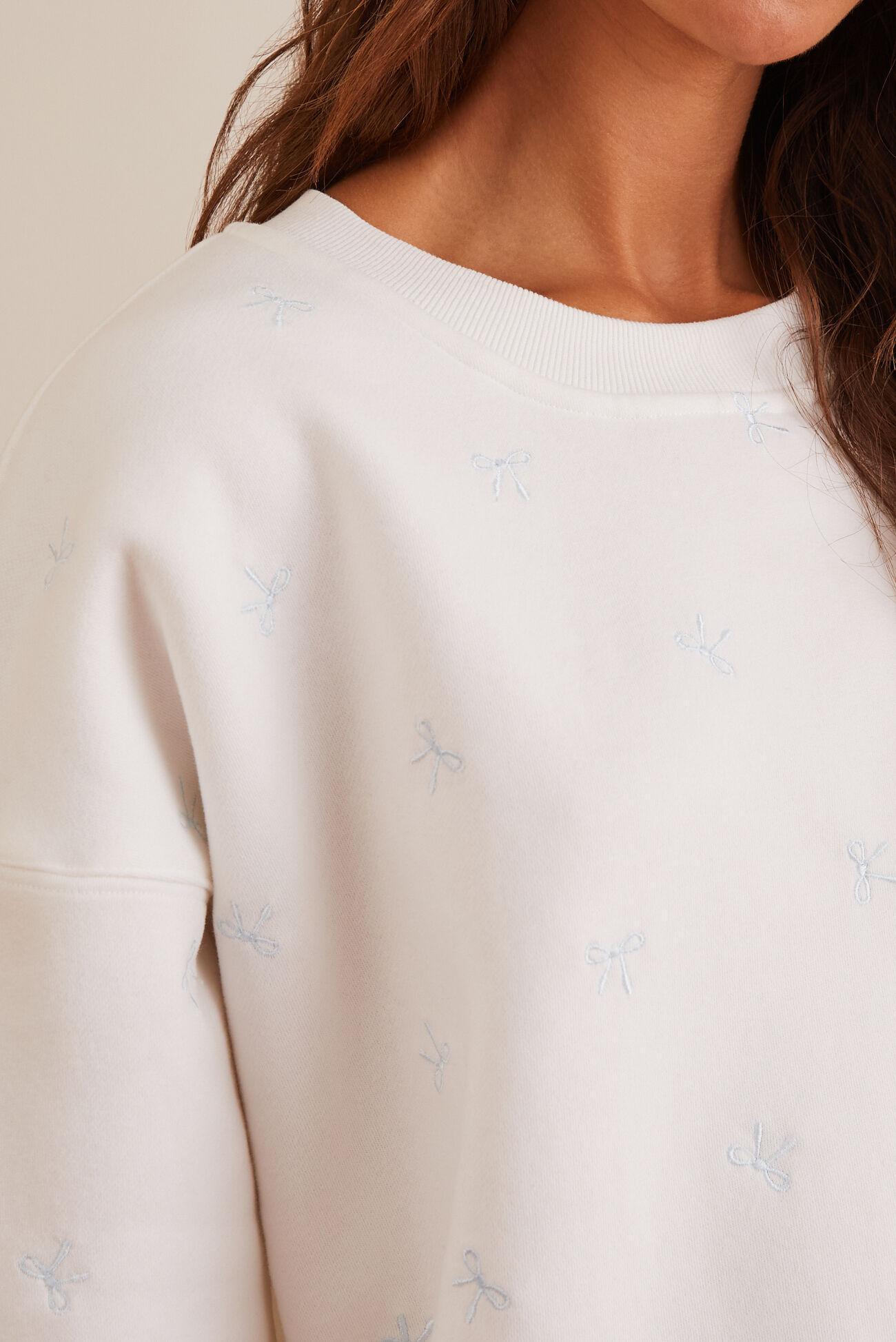 Final Bow Sweatshirt Product Image