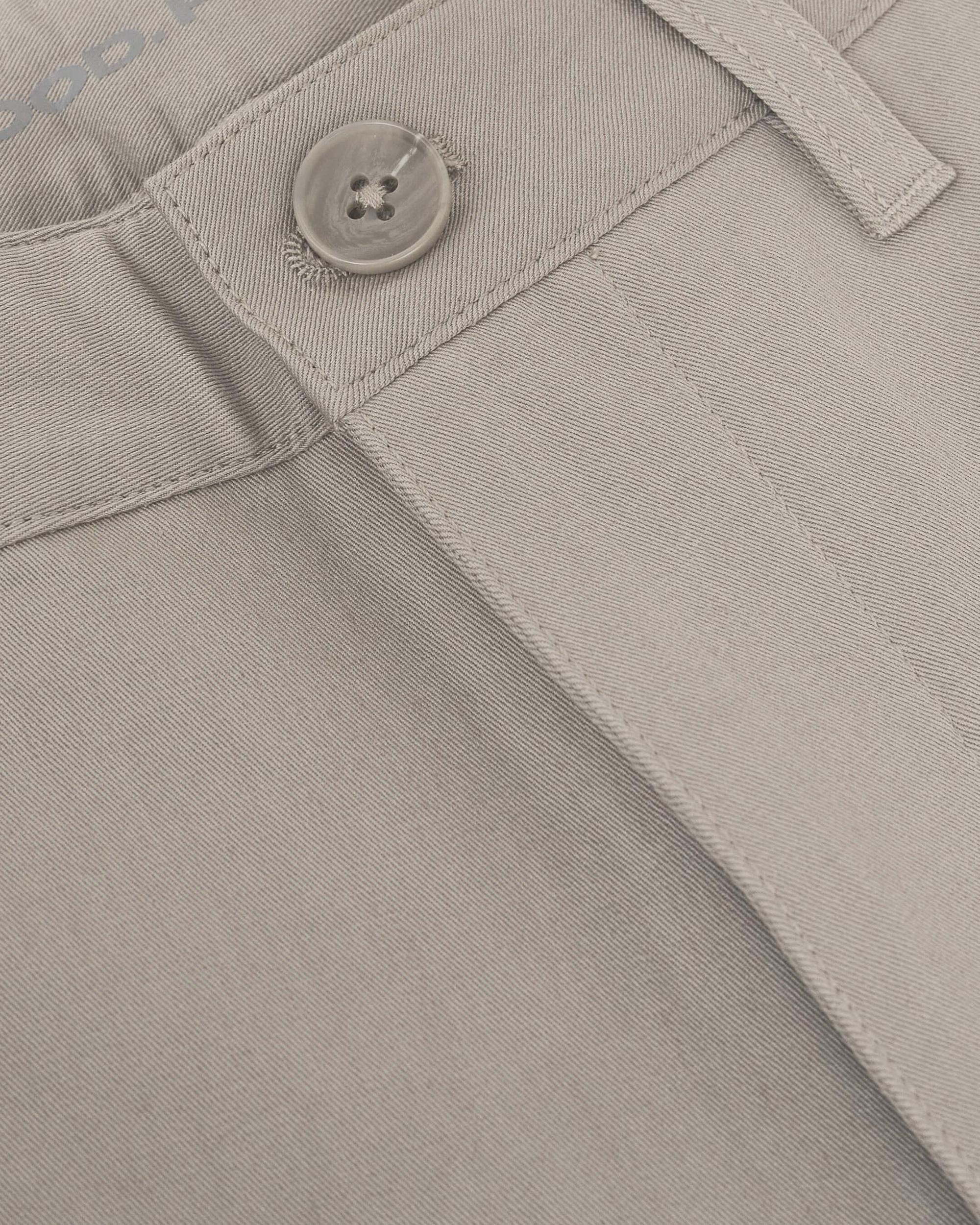 9" Sandstone Classic Twill Shorts Product Image
