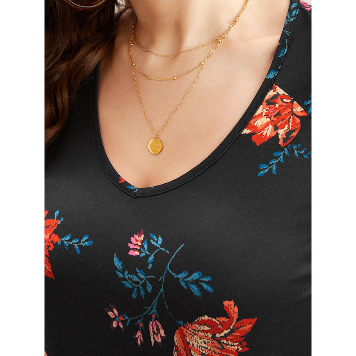 Plus Size Floral Print V Neck Pocket Flutter Hem Dress Without Belt Multicolor Women Elegant Pocket V-neck Long Sleeve Curvy Midi Dress BloomChic 30/6X Product Image