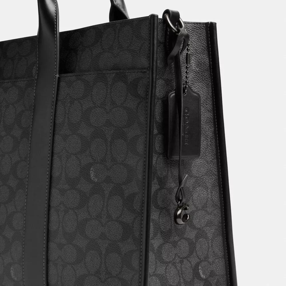 Wesley Tote In Signature Canvas Product Image