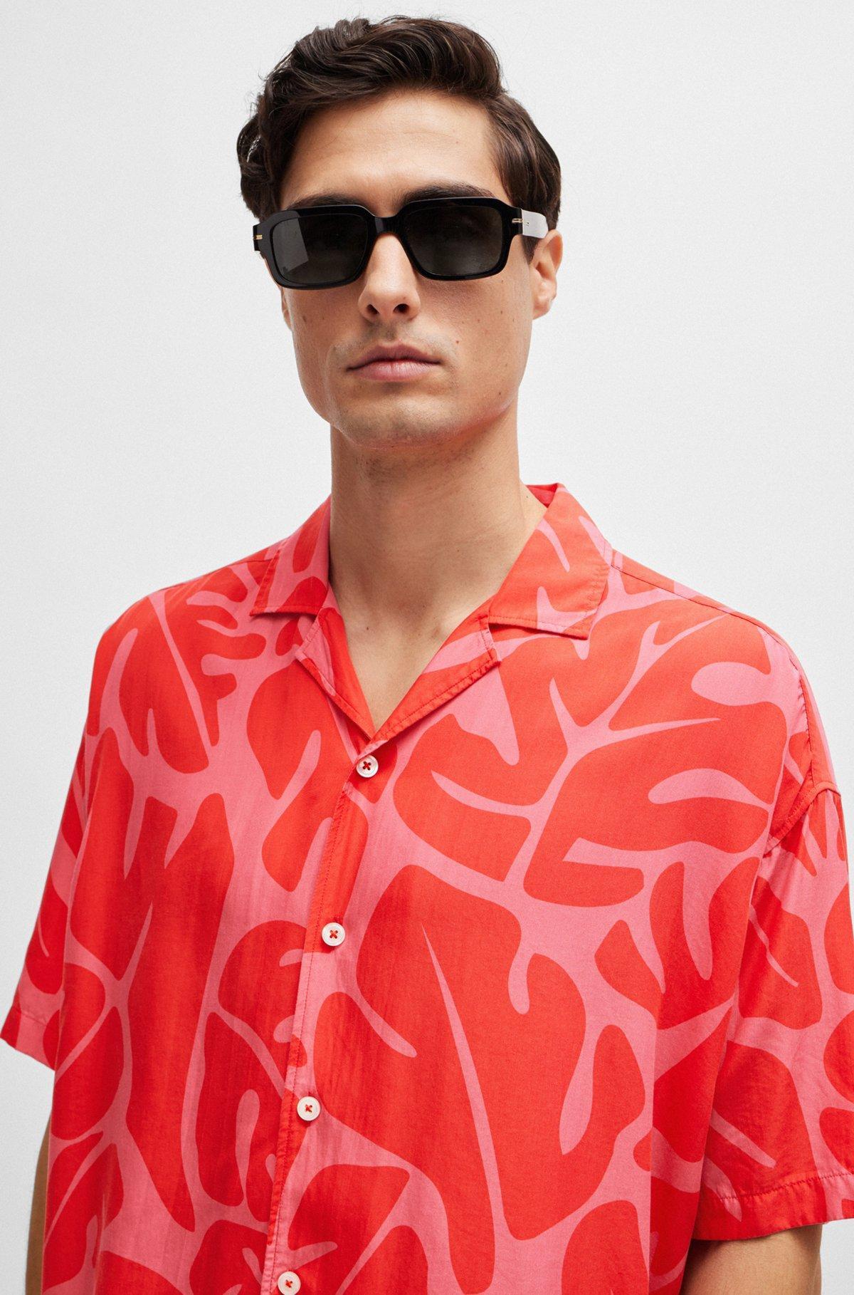 Relaxed-fit shirt in seasonal print with camp collar Product Image