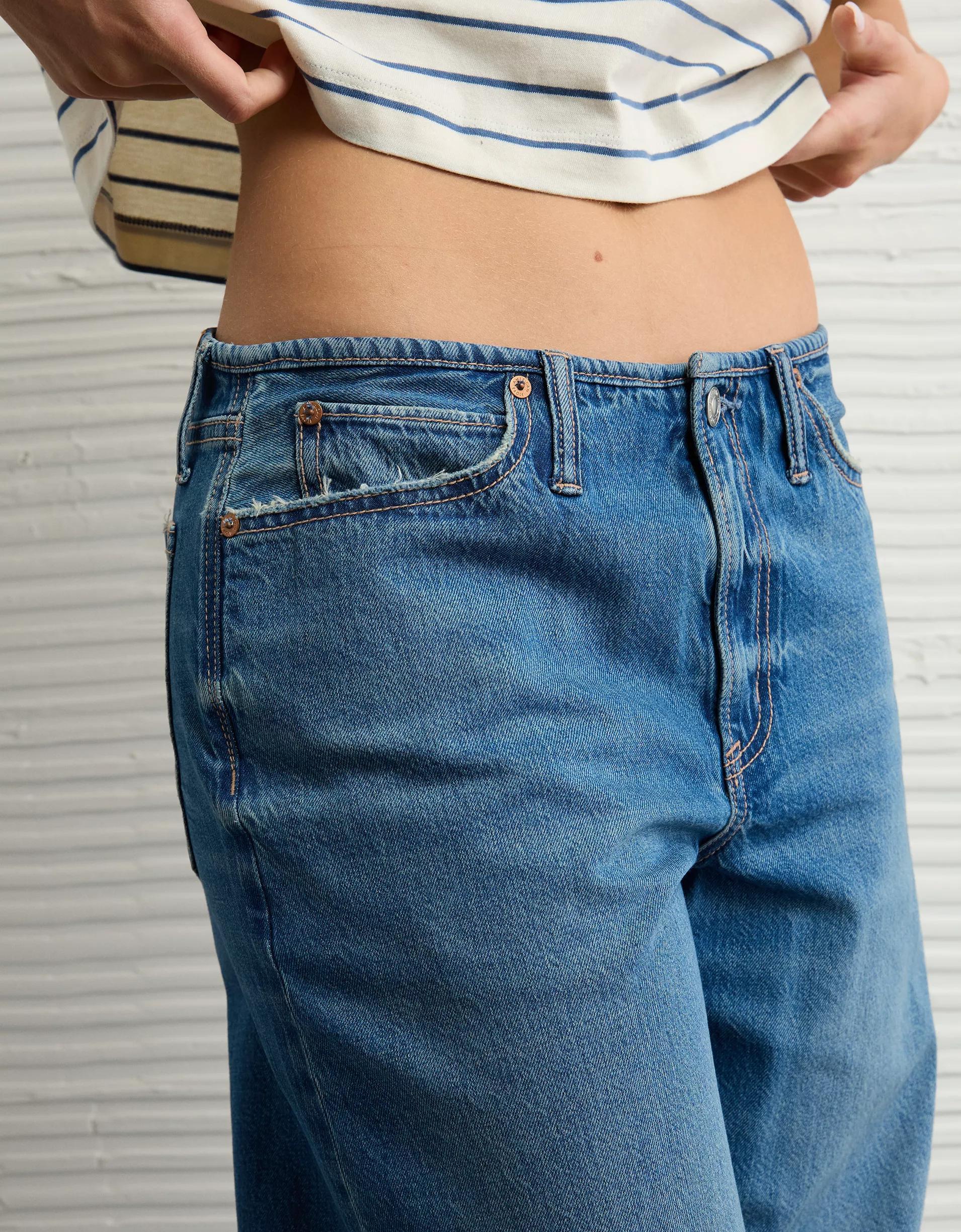 AE Strigid Low-Rise Ultra Wide-Leg Jean Product Image