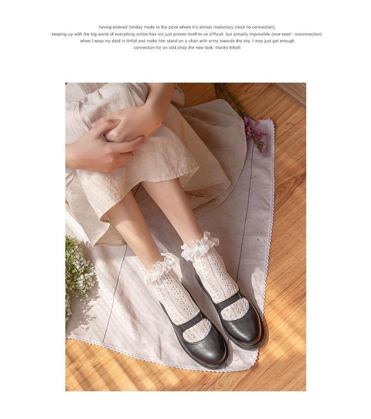 Lace Trim Pointelle Socks Product Image