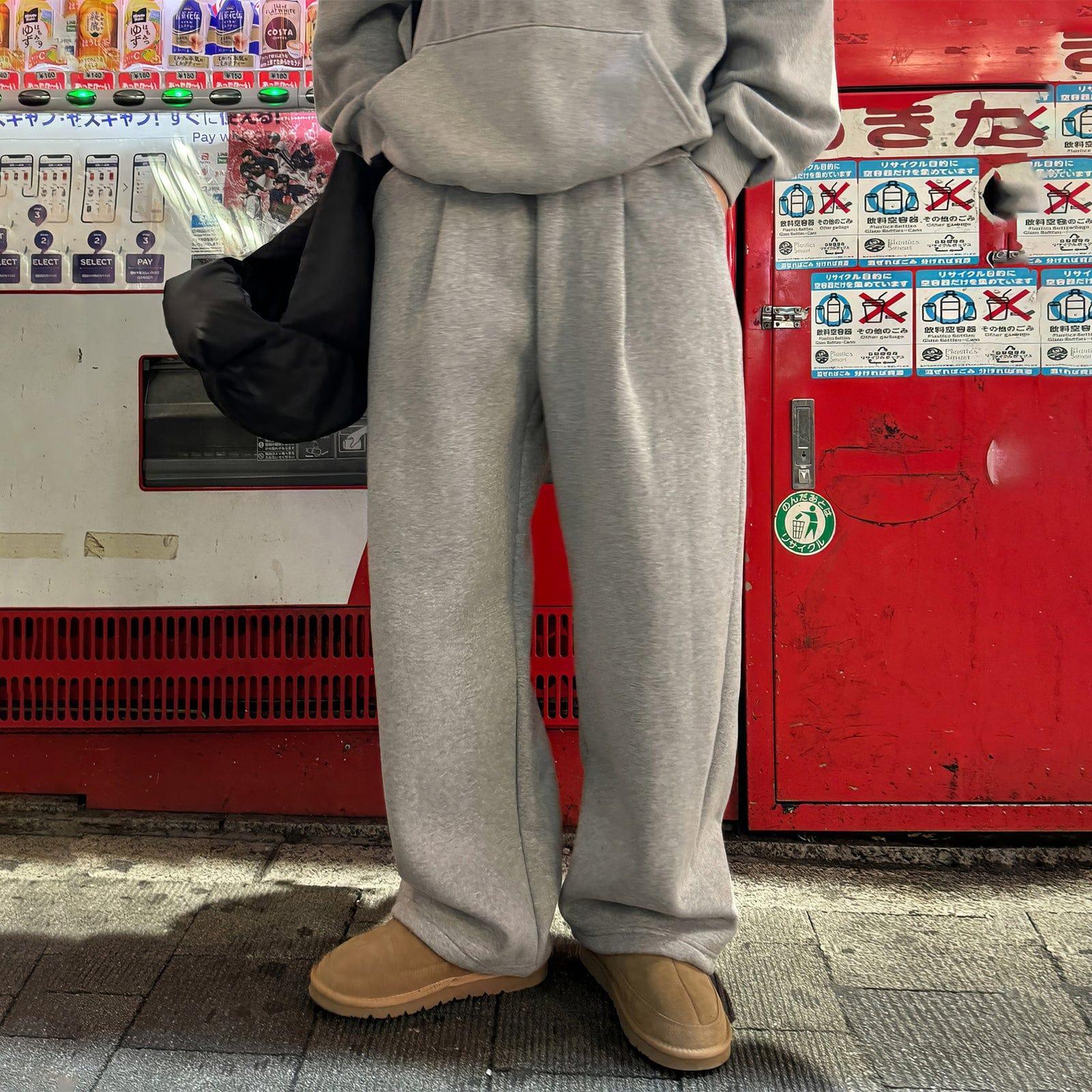 RT No. 12462 PULLOVER HOODIE & PLEATED SWEATPANTS Product Image