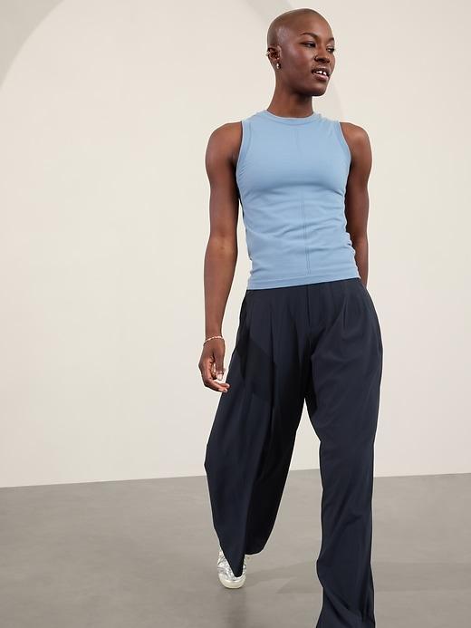 Ascent Seamless Tank Product Image