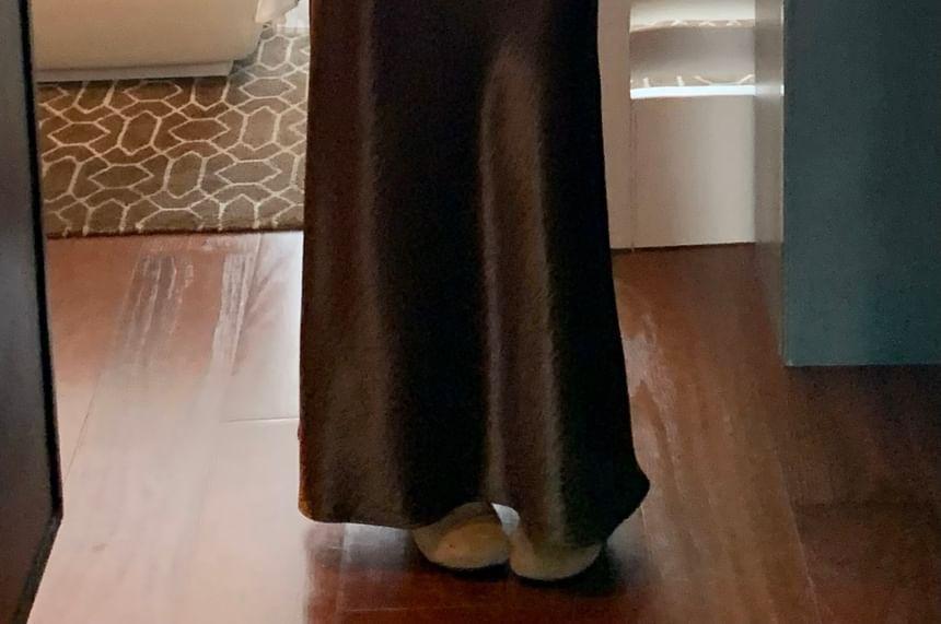 High Rise Satin Midi A-Line Skirt Product Image
