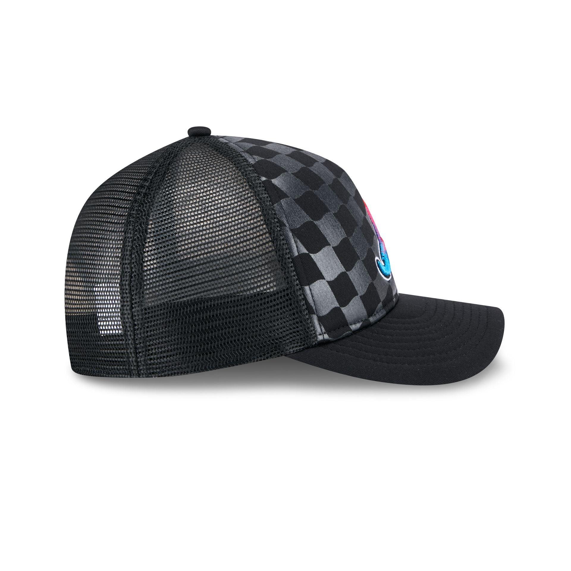 Atlanta Braves Gradient Raceway 9FORTY M-Crown A-Frame Trucker Hat Male Product Image