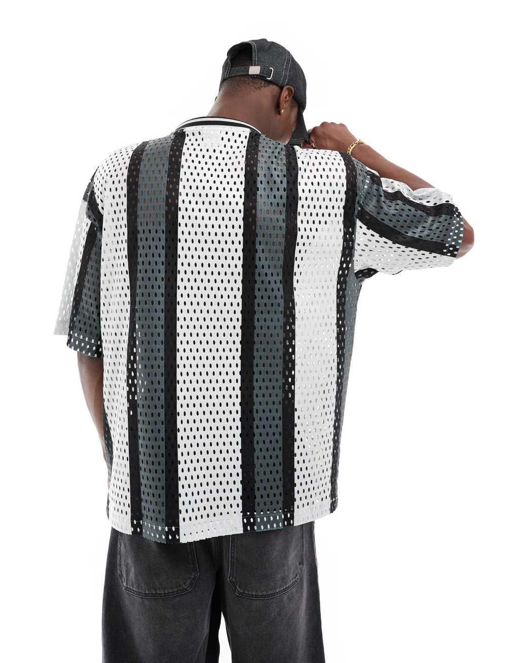 Bershka mesh T-shirt jersey in black Product Image