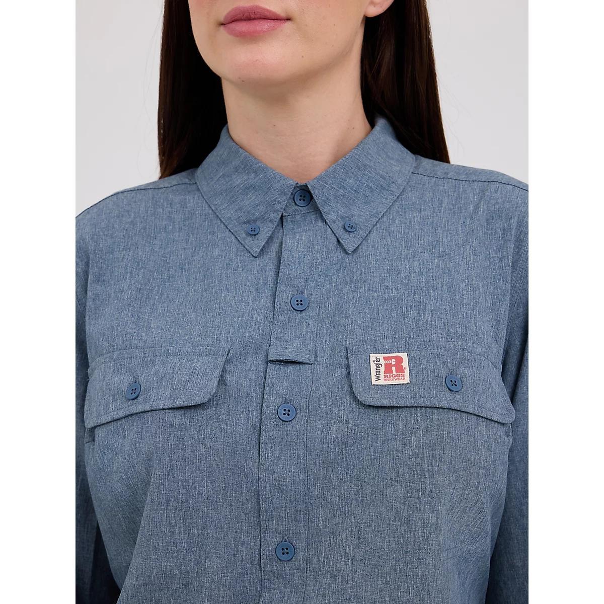 Women's Wrangler RIGGS Workwear® Lightweight Vented Work Shirt in Hedge Product Image