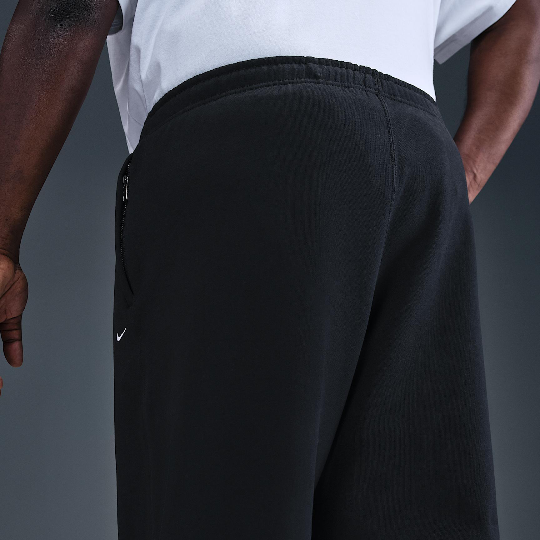 Nike Men's Solo Swoosh Cuffed Fleece Pants Product Image