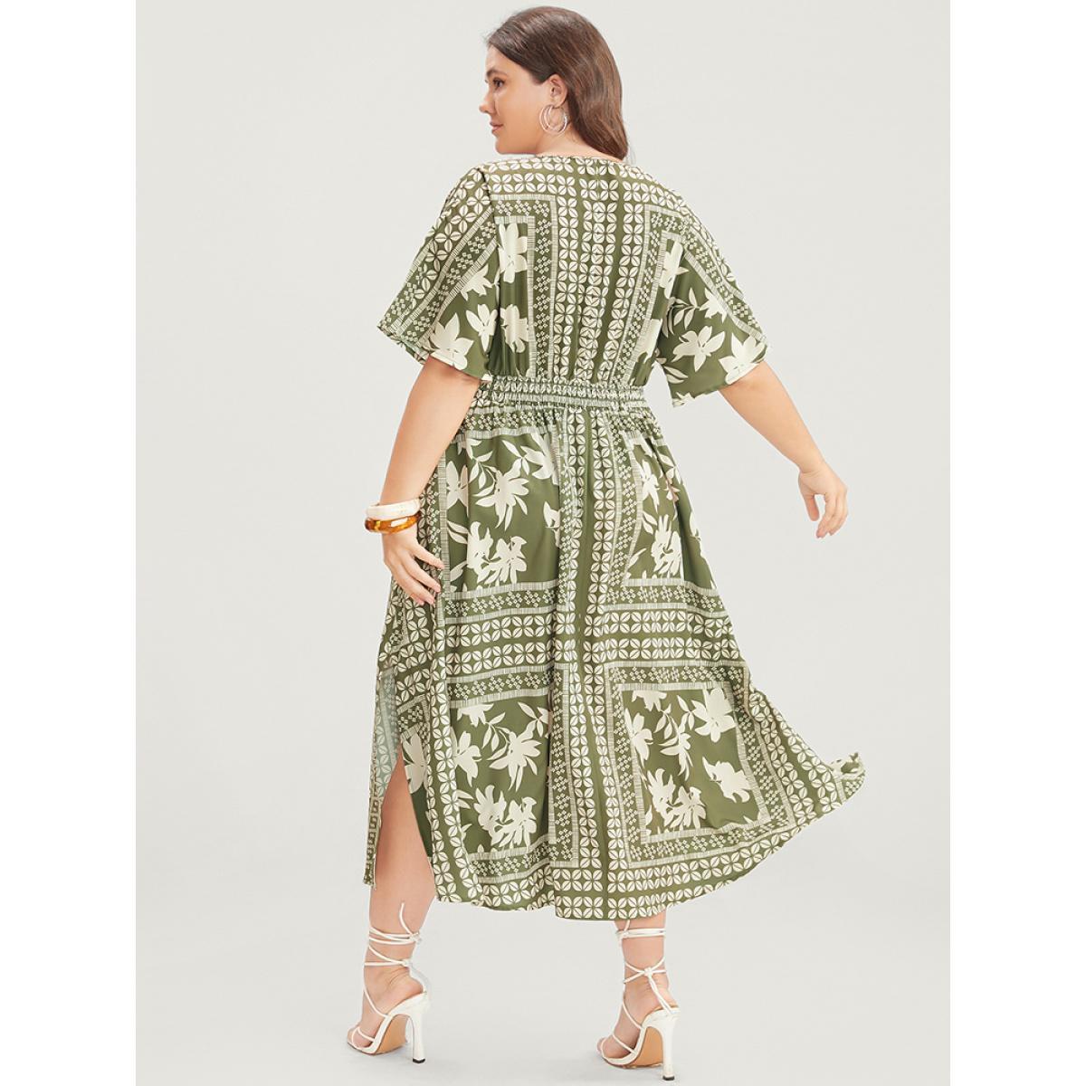 Plus Size Floral Print Ruffles V Neck Shirred Pocket Split Hem Dress Mint Women Vacation Pocket V-neck Short sleeve Curvy Midi Dress BloomChic 12/L Product Image
