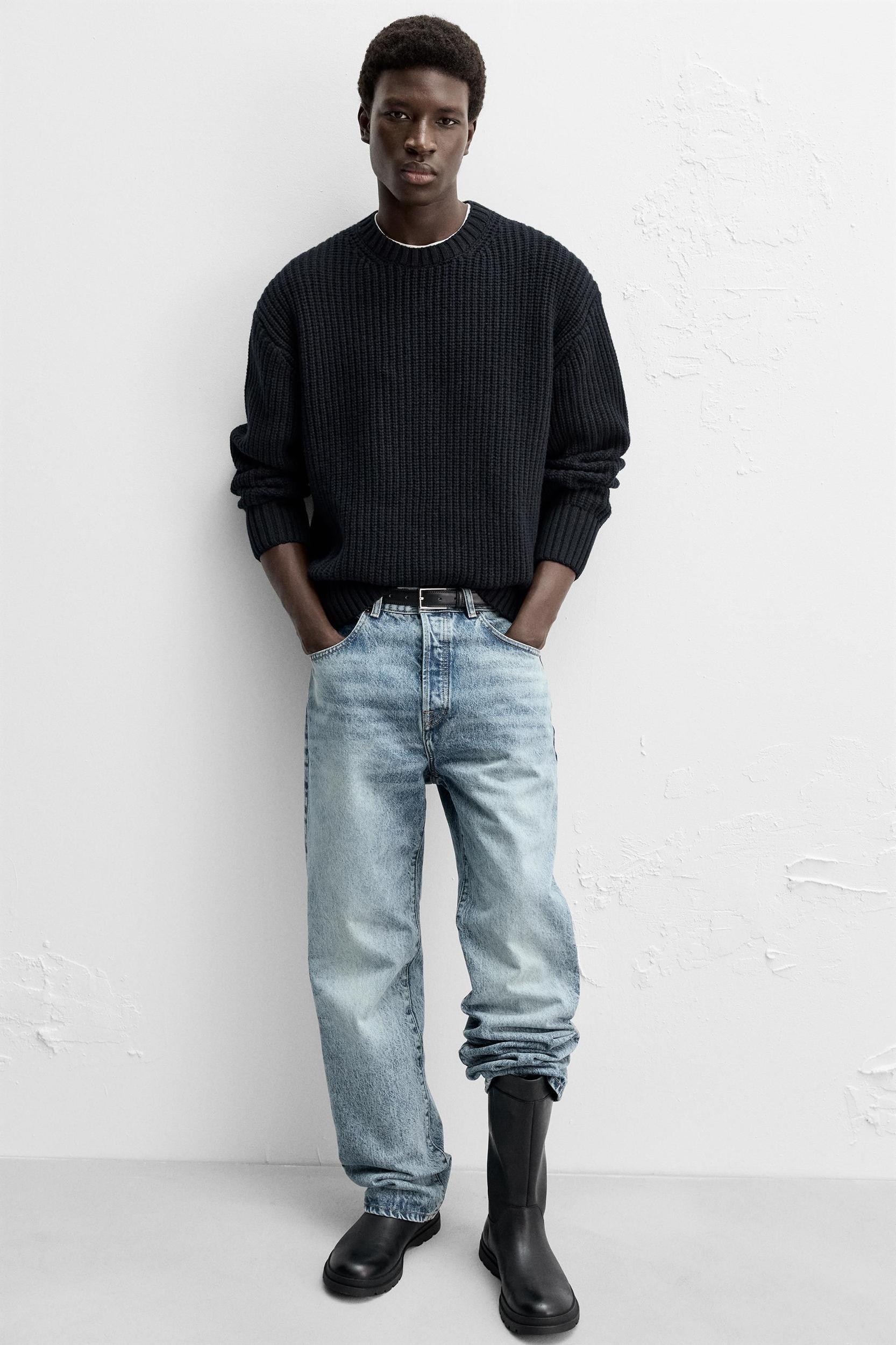STRAIGHT LEG ANKLE FIT JEANS Product Image
