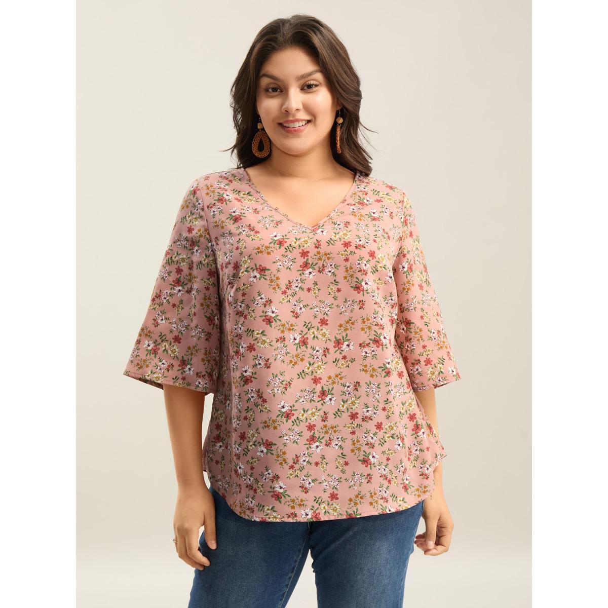 Plus Size DustyPink Floral Print Curvy Hem V-Neck Shirt Women Resort Elbow-length sleeve V-neck Vacation Blouses BloomChic 14-16/1X Product Image