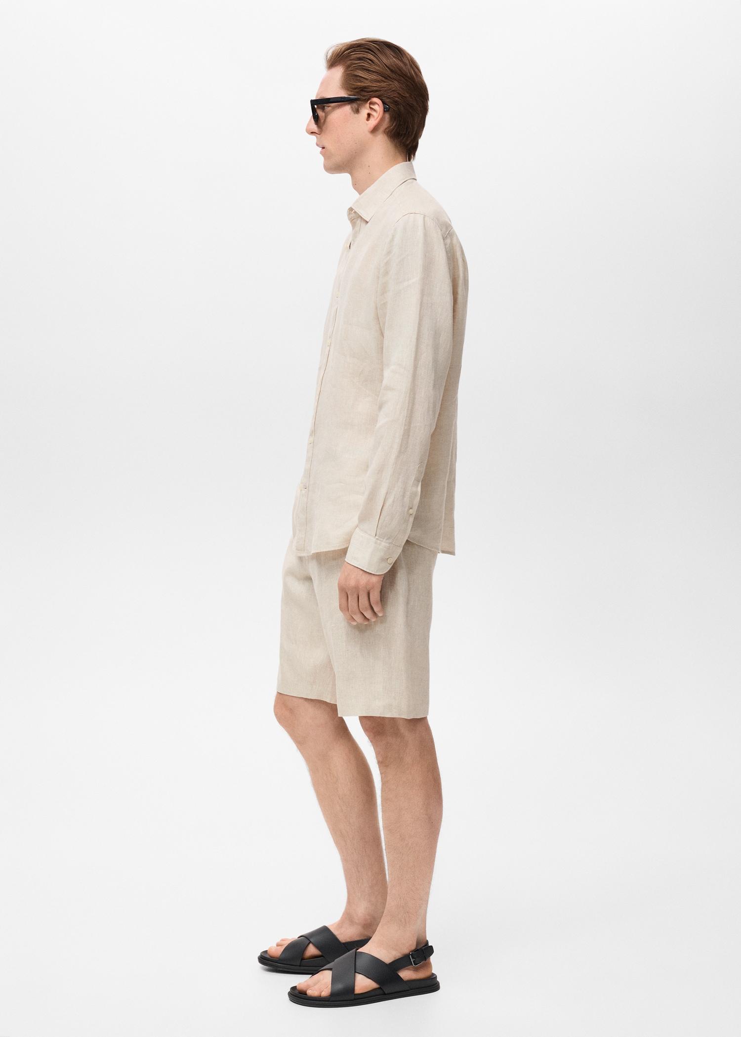 Slim-fit 100% linen bermuda shorts - Men | MANGO USA Product Image
