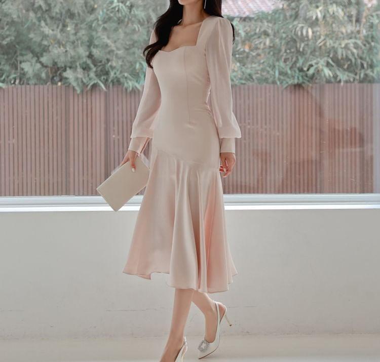 Long-Sleeve Plain Asymmetrical Midi Mermaid Dress Product Image