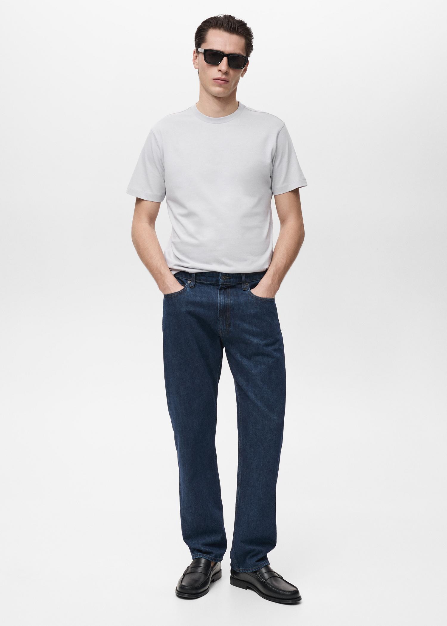 100% cotton slim-fit t-shirt - Men | MANGO USA Product Image