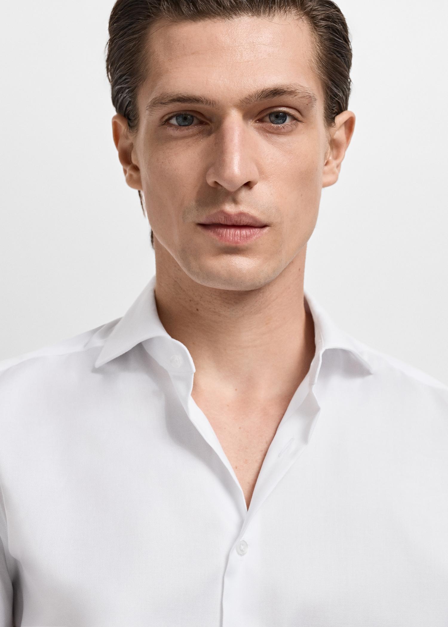 Slim-fit cotton suit shirt - Men | MANGO USA Product Image