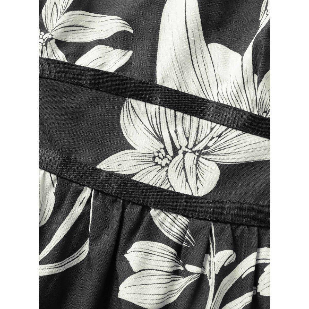 Plus Size Floral Print Gathered Pocket Tank Dress Black Women Casual Pleated V-neck Sleeveless Curvy BloomChic 28/5X Product Image