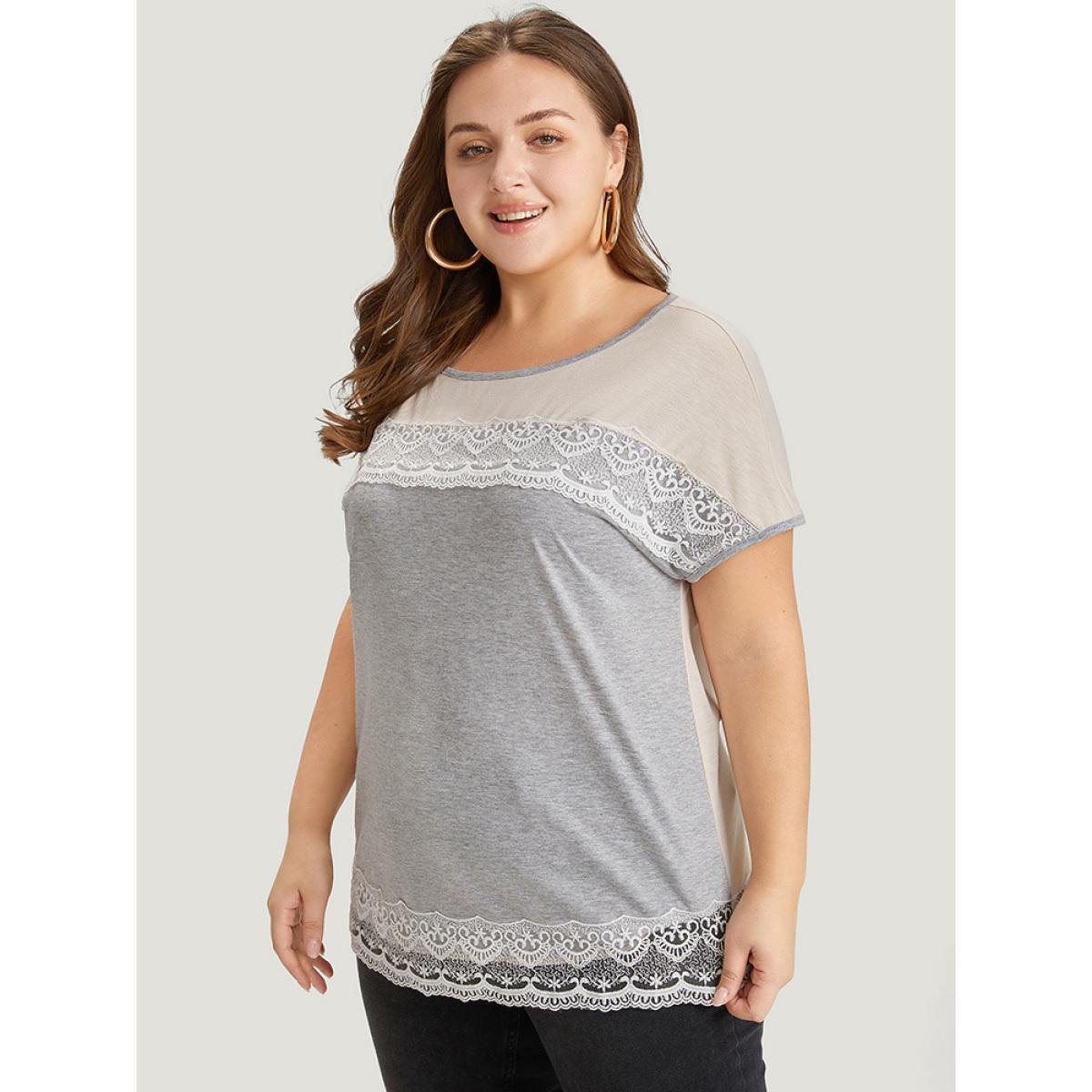 Plus Size Lace Panel Contrast Batwing Sleeve T-shirt Gray Women Elegant Contrast Plain Round Neck Dailywear T-shirts BloomChic 14-16/1X Product Image