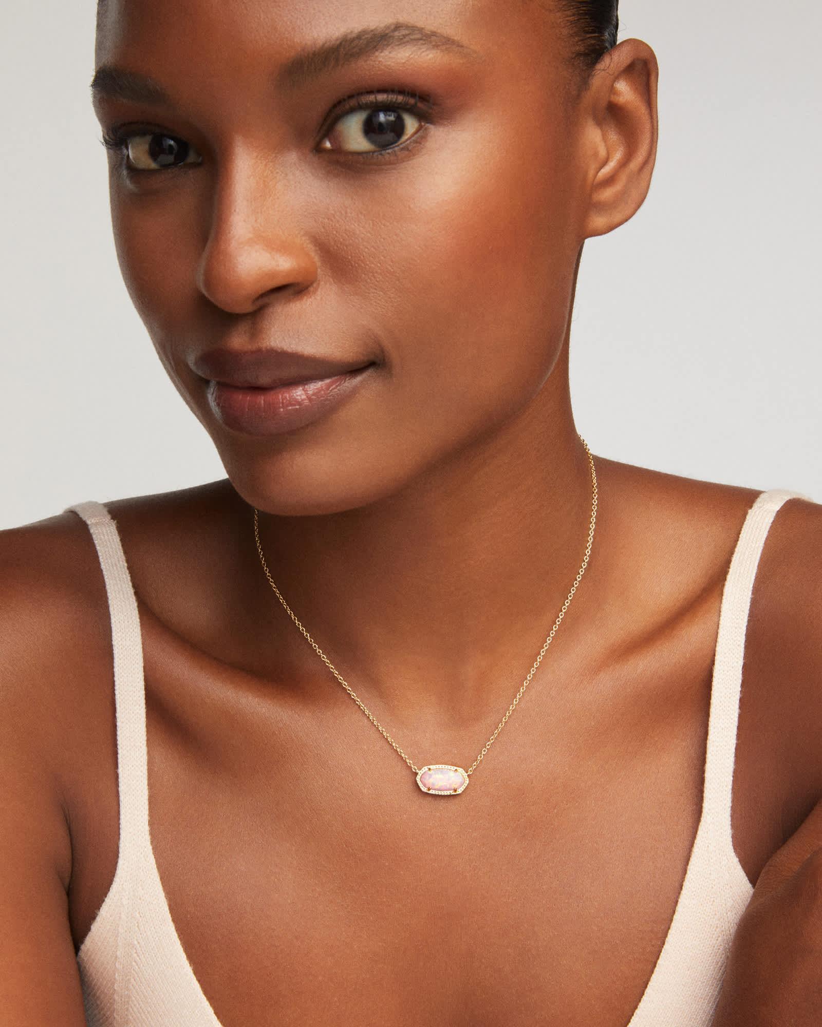 Elisa Gold Short Pendant Necklace Product Image