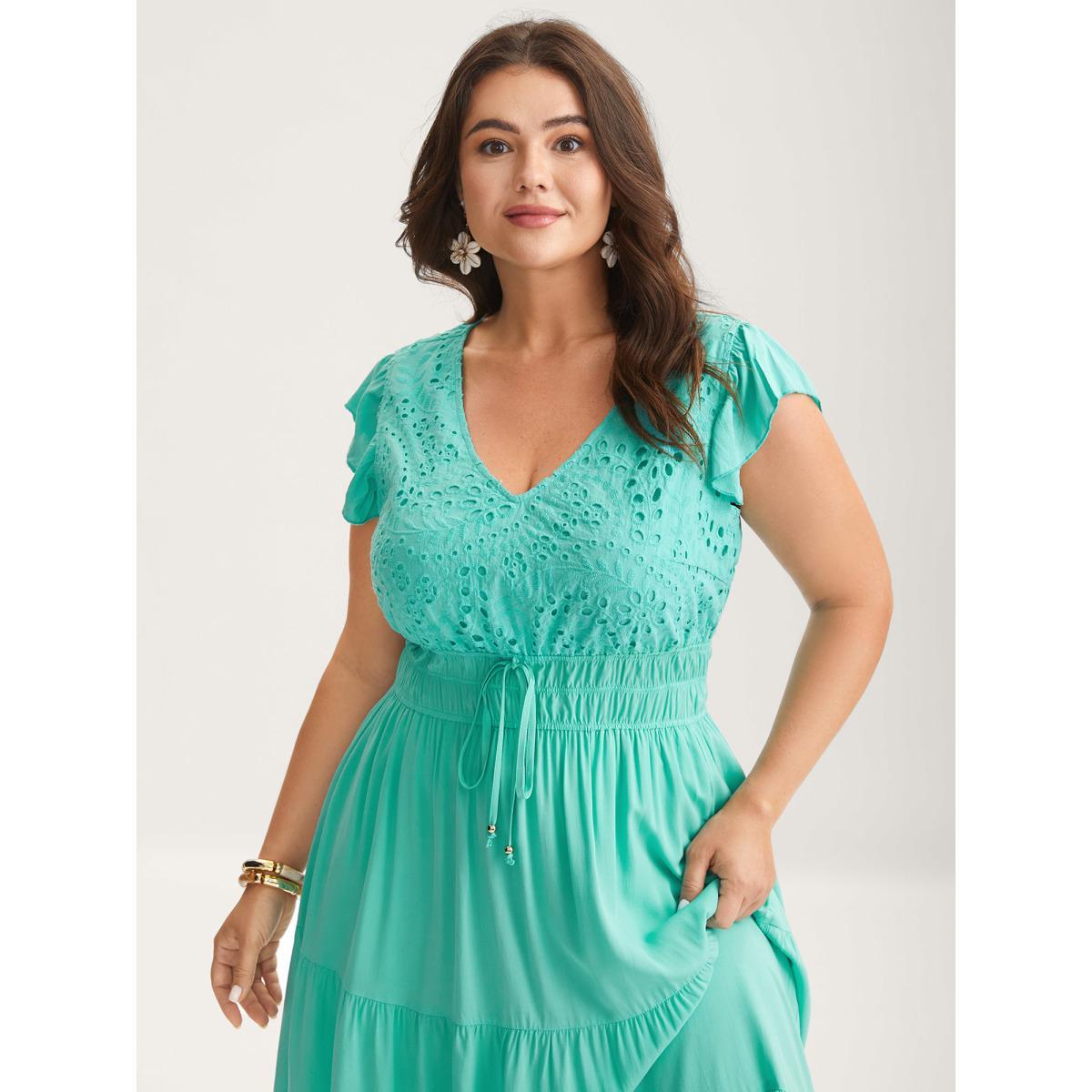 Plus Size Cotton Embroidered Tie Pockets Midi Dress Malachitegreen Women V-neck Cap Sleeve Curvy BloomChic 28/5X Product Image
